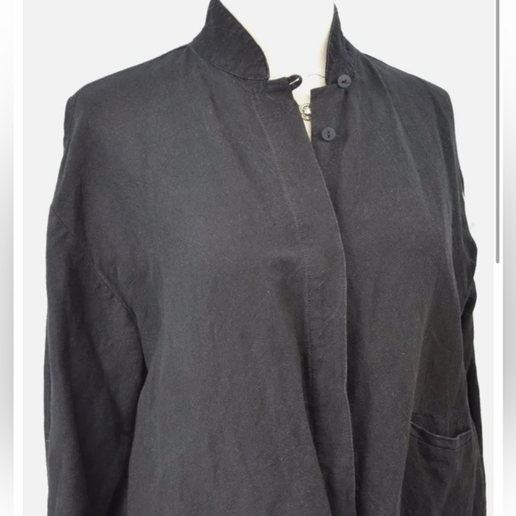 Eileen Fisher Petite linen-blend button down shirt K. - Picture 3 of 11
